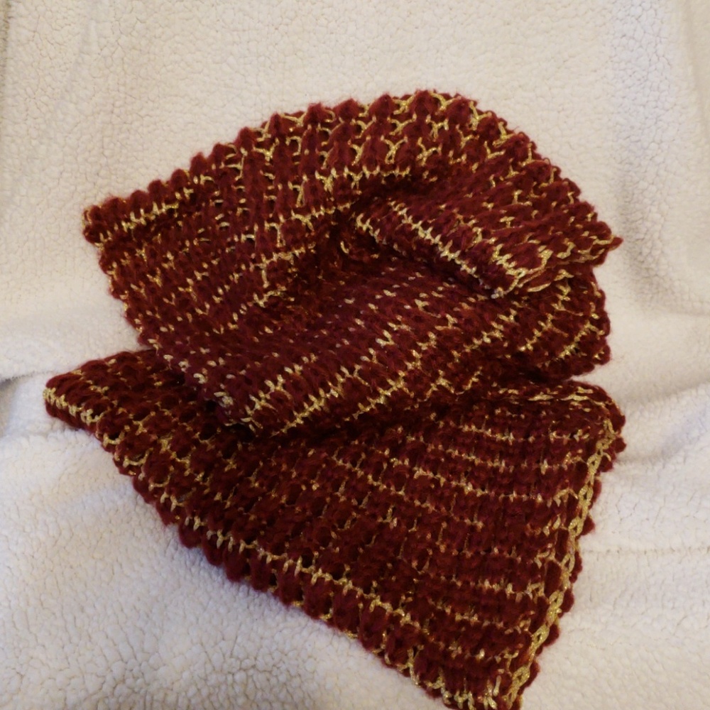Infinity Scarve - Picture 2 of 3